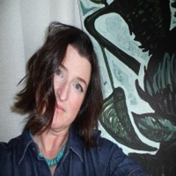 Meet your Posher, Laura - Picture 1 of 1